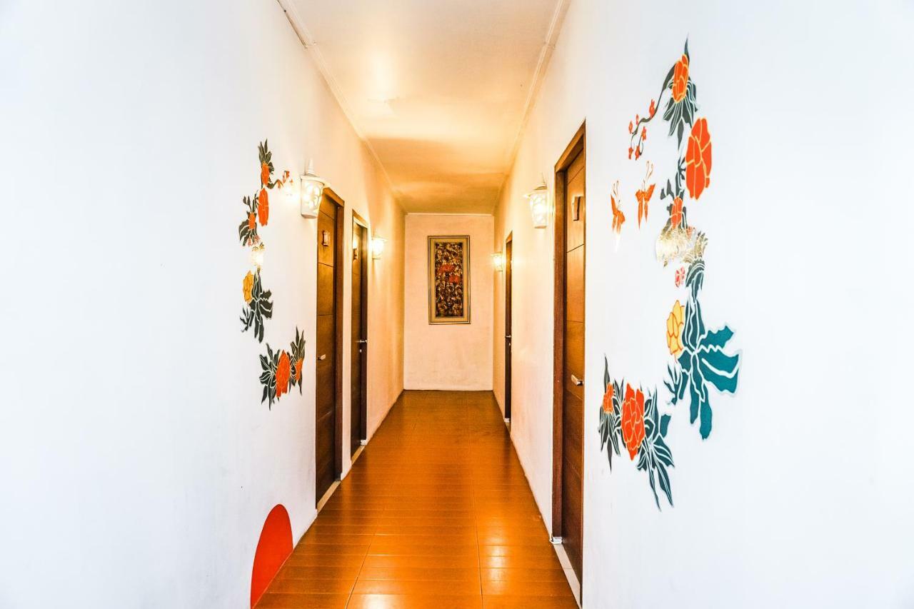 Oyo 107 Kusuma Kemang Suite Jacarta Exterior foto